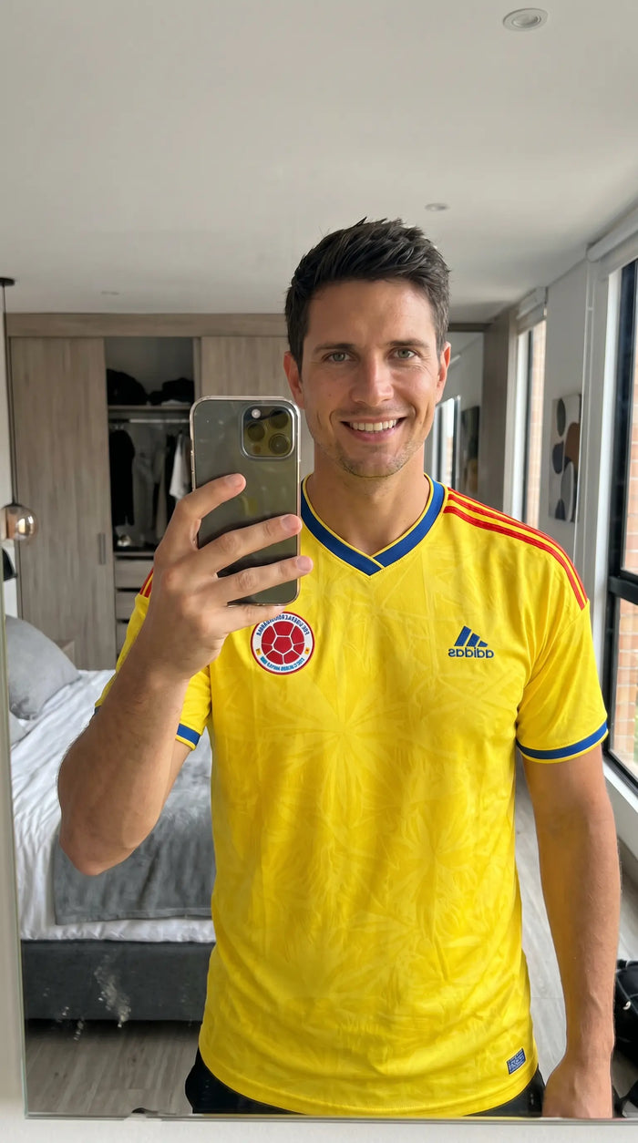 Selfie antes de salir con la camiseta 🇨🇴